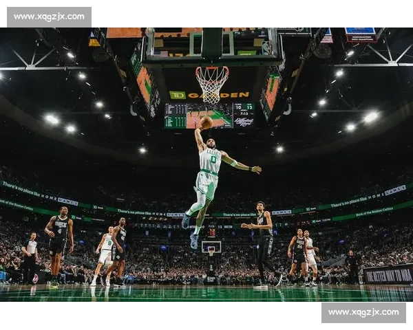 塔图姆强势觉醒绿军鏖战热火第四场胜负悬念拉满季后赛走向再起波澜