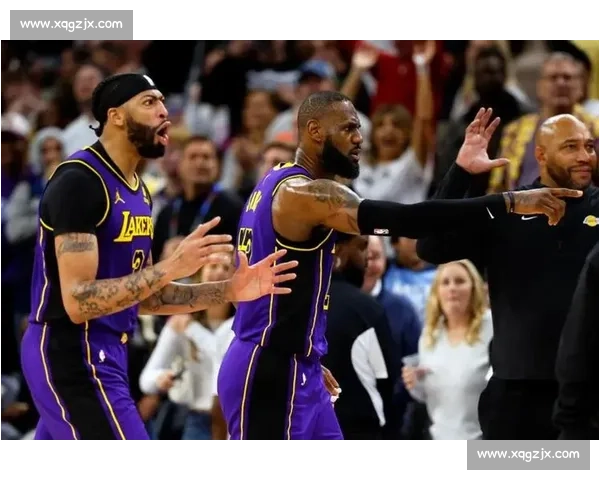 湖人队力克热火夺得总决赛首胜 詹姆斯与戴维斯联手主宰G1大战