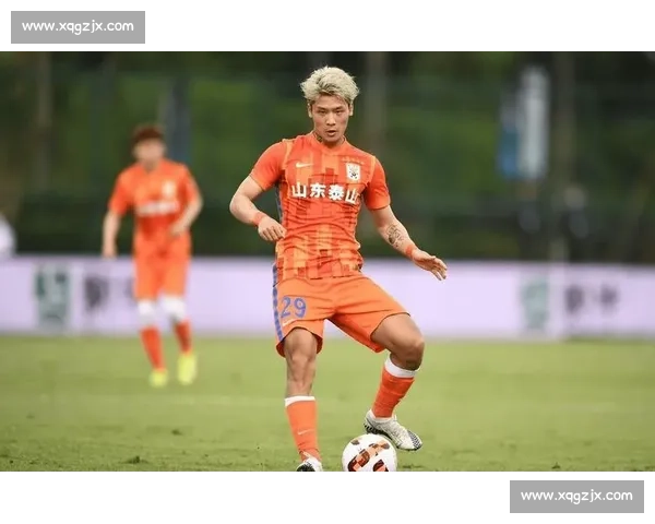 权健逆袭亚泰展现强劲攻势 李响梅开二度助球队取胜